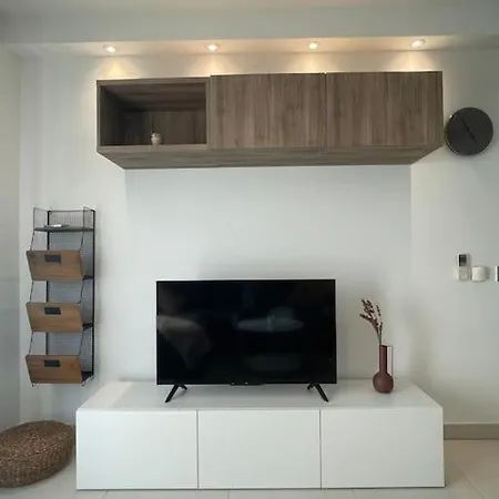 Pinea Mare Apartment Vinkuran
